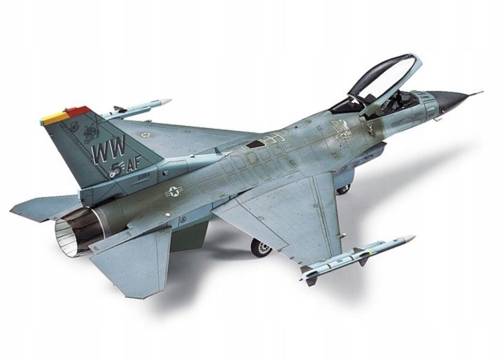 Model 1/72 samolot F-16 CJ Fighting Falcon Block 50 Tamiya 60786