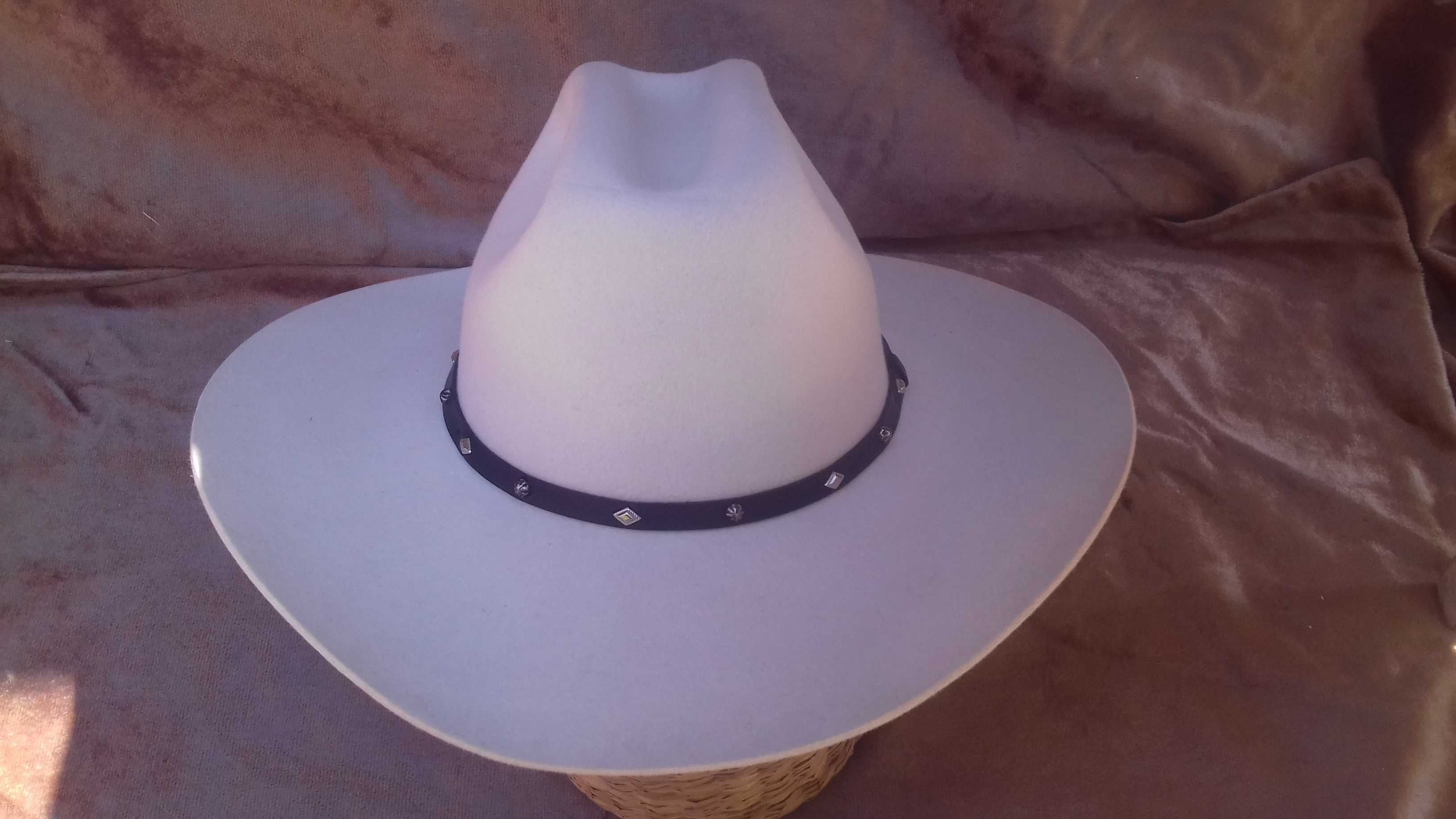 Biały kapelusz z króliczego włosa western szeryf rozmiar 61 Polkap