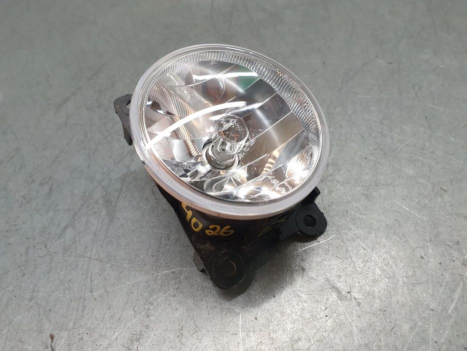 Farol nevoeiro frente esquerdo CITROËN C3 III (SX)