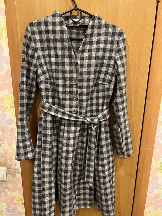 Сукні в гарному стані