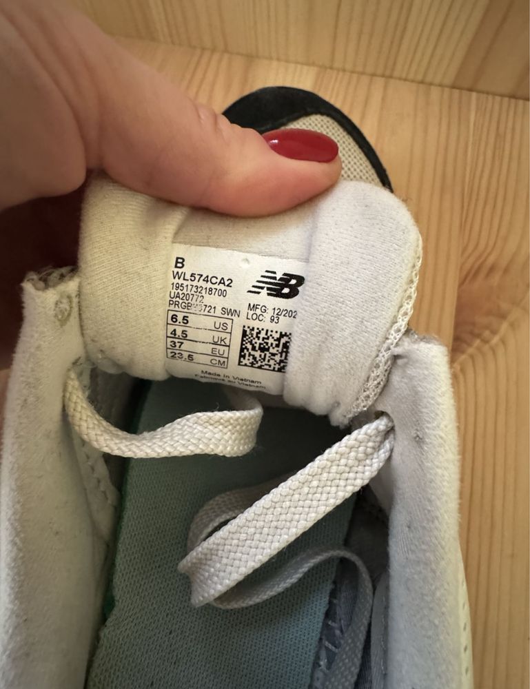 Кроссовки new balance