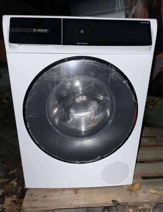 пральну машину Bosch WGB244040 із серії 8 місткістю 9 кг