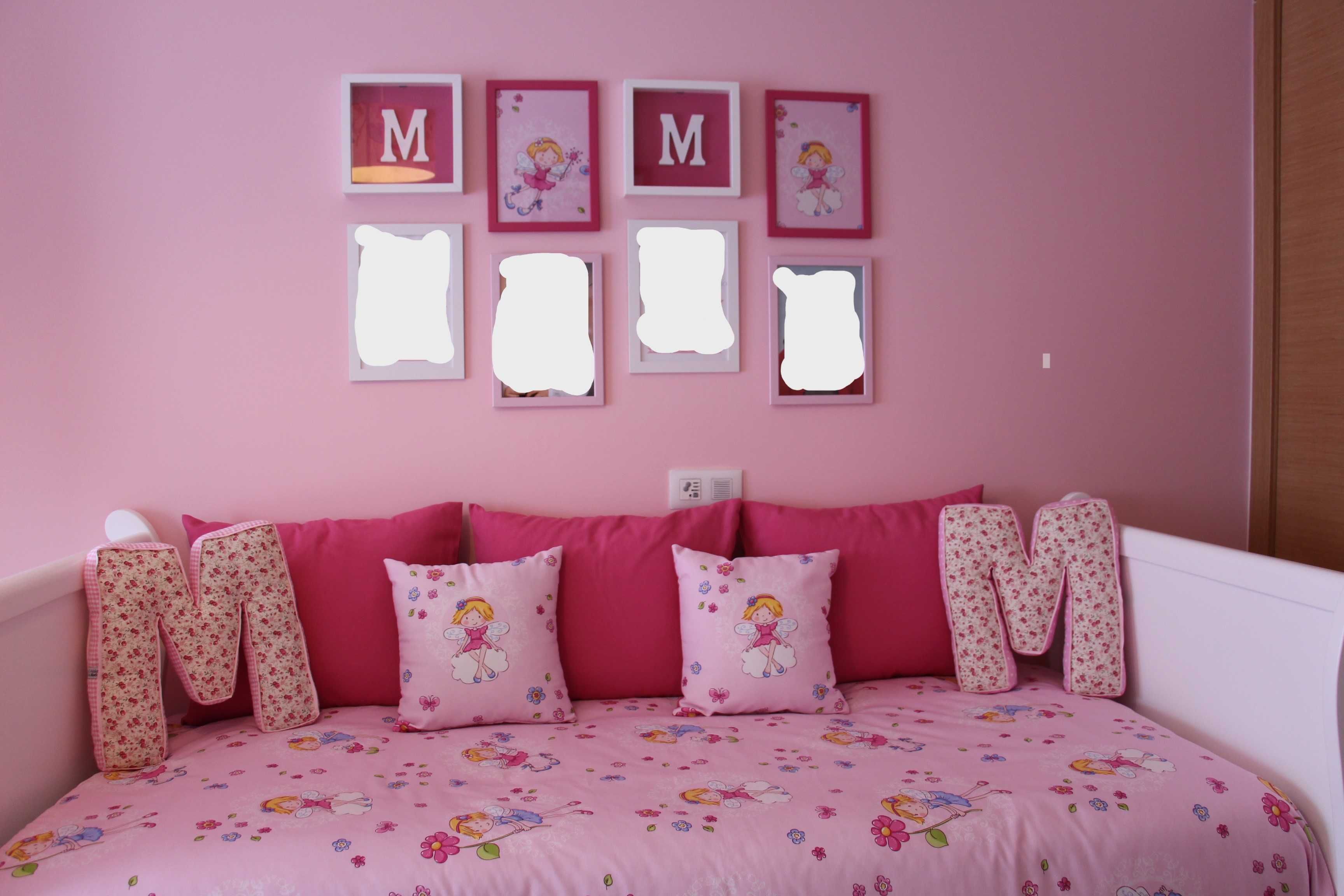 Conjunto Decoração / Texteis Quarto Menina - Colcha e Almofadas