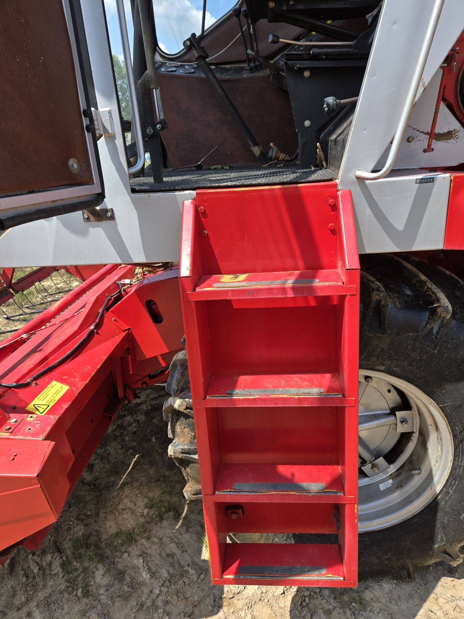 Kombajn  zbożowy Massey Ferguson 20 / 16 / Sampo 680 / Dominator 48
