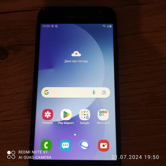 Смартфон Samsung j330f