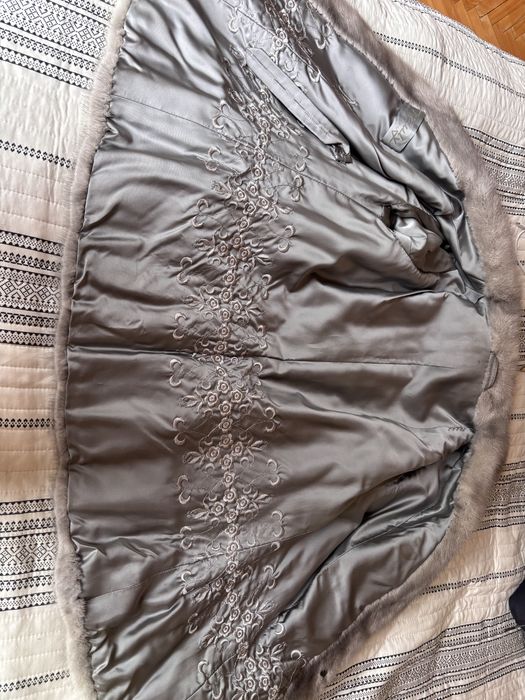 Продам блакитну норкову шубу (розмір S)