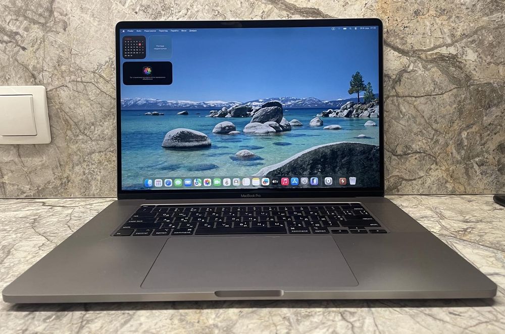 Macbook Pro 16 a2141 i9 Intel SSD 1tb ОЗП 16 8 ядер
