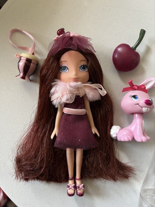 Lalka carrie cherry creme soda pop girls