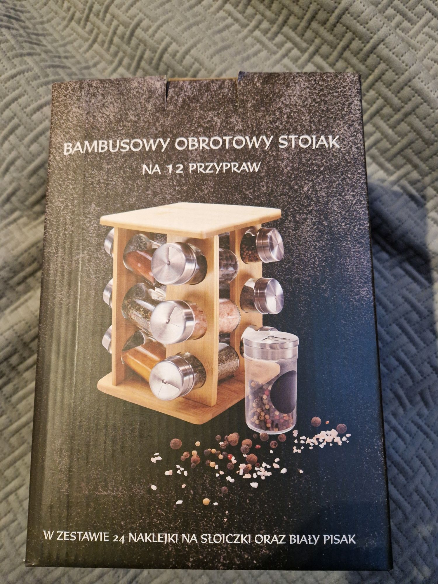 Bambusowy stojak na przyprawy
