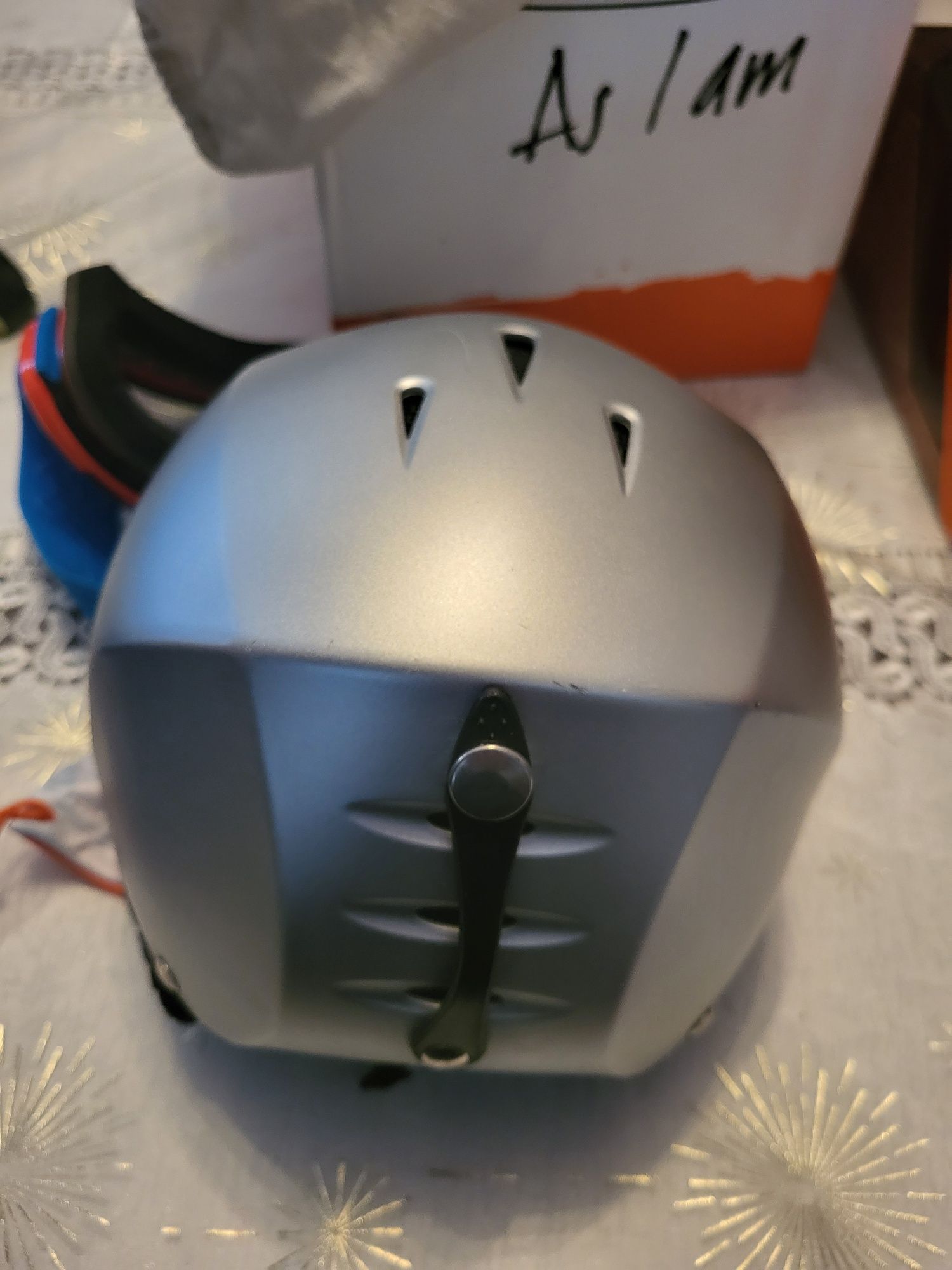 Markowe - Kask Sinner oraz gogle Bluetribe