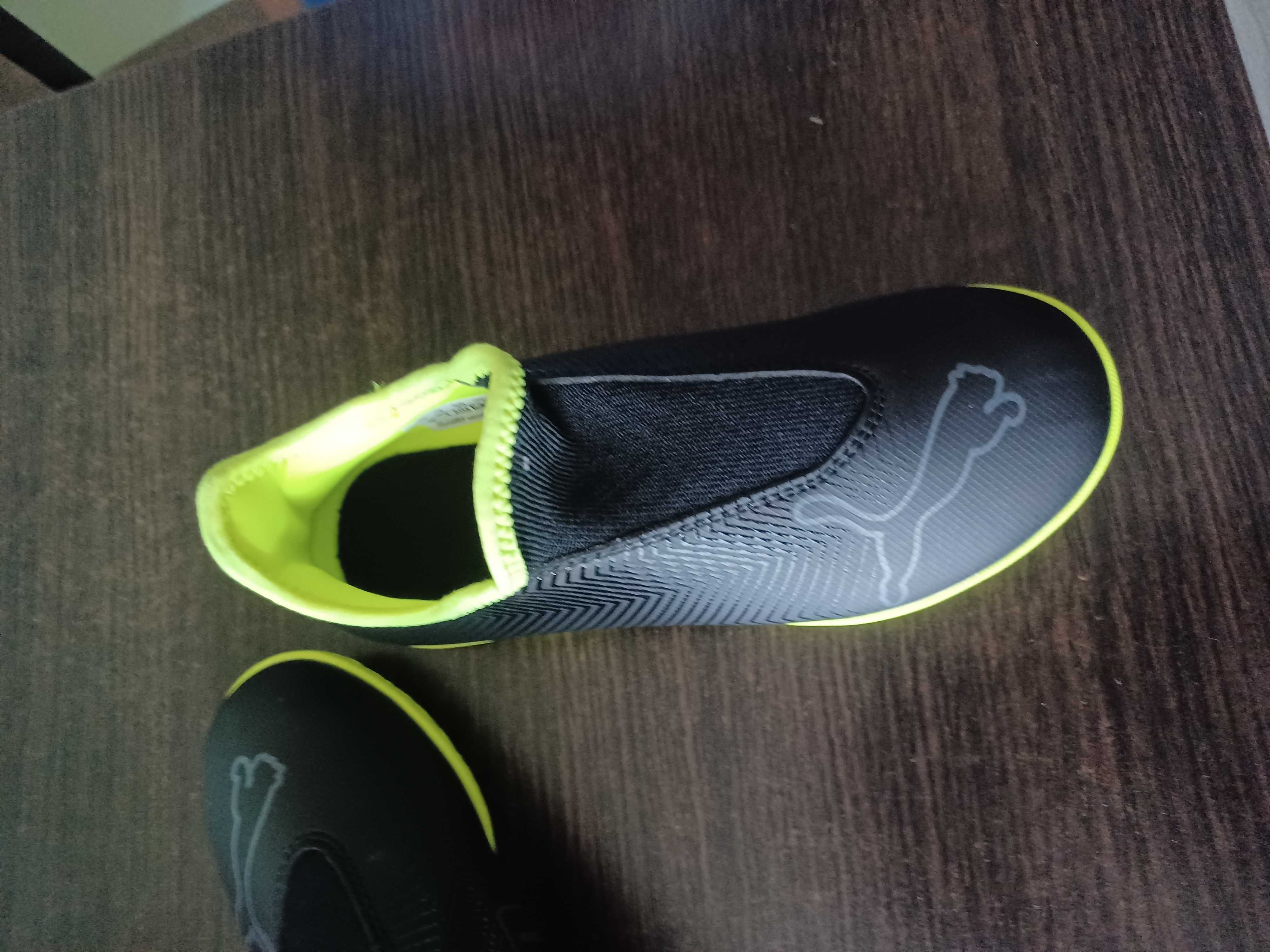 Buty halówki rozmiar 32 cena 100zł.