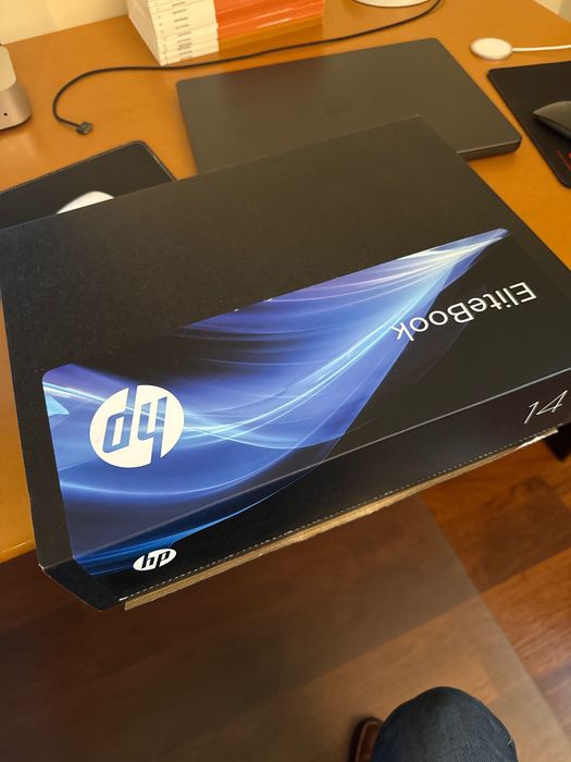 Portátil HP EliteBook Ultra G1i - Ecrã OLED - NOVO