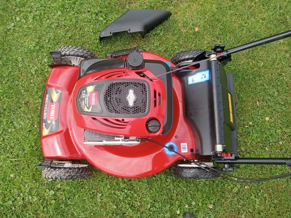 Kosiarka" Toro", Model 20332 7.25KM. 190cc 55cm