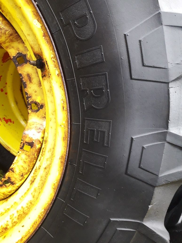 Koło john deere 480/70r30