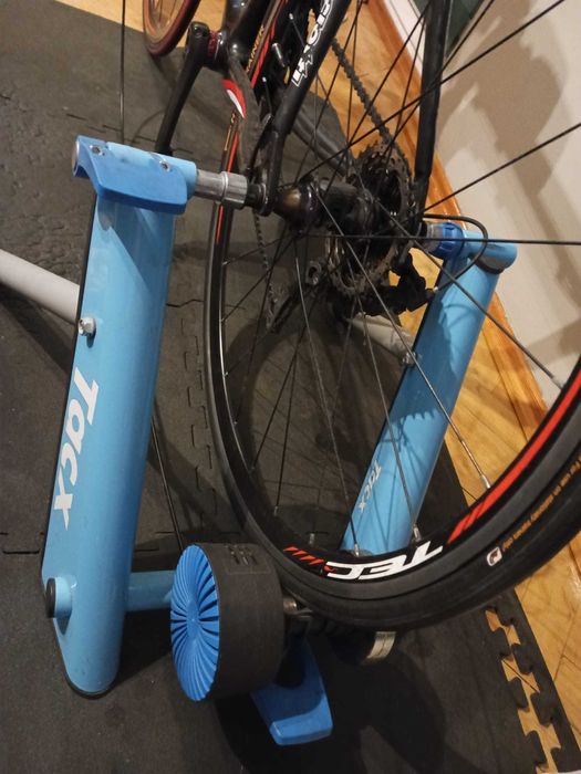TACX BLUE MATIC T2650 + Opona Vittoria Zaffiro Pro