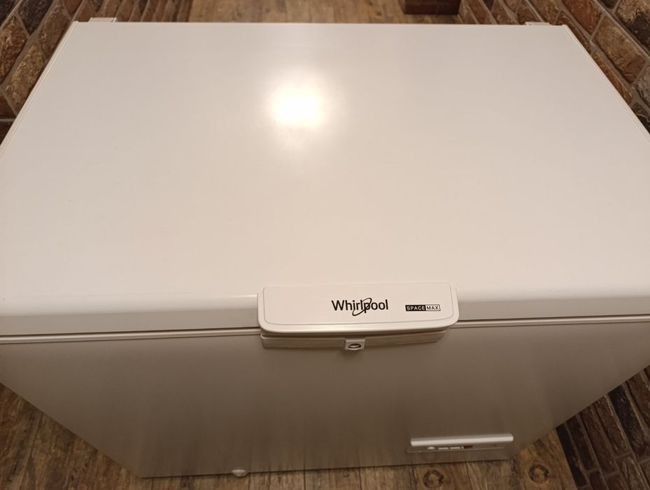 Морозильна камера Whirlpool WHM 2511