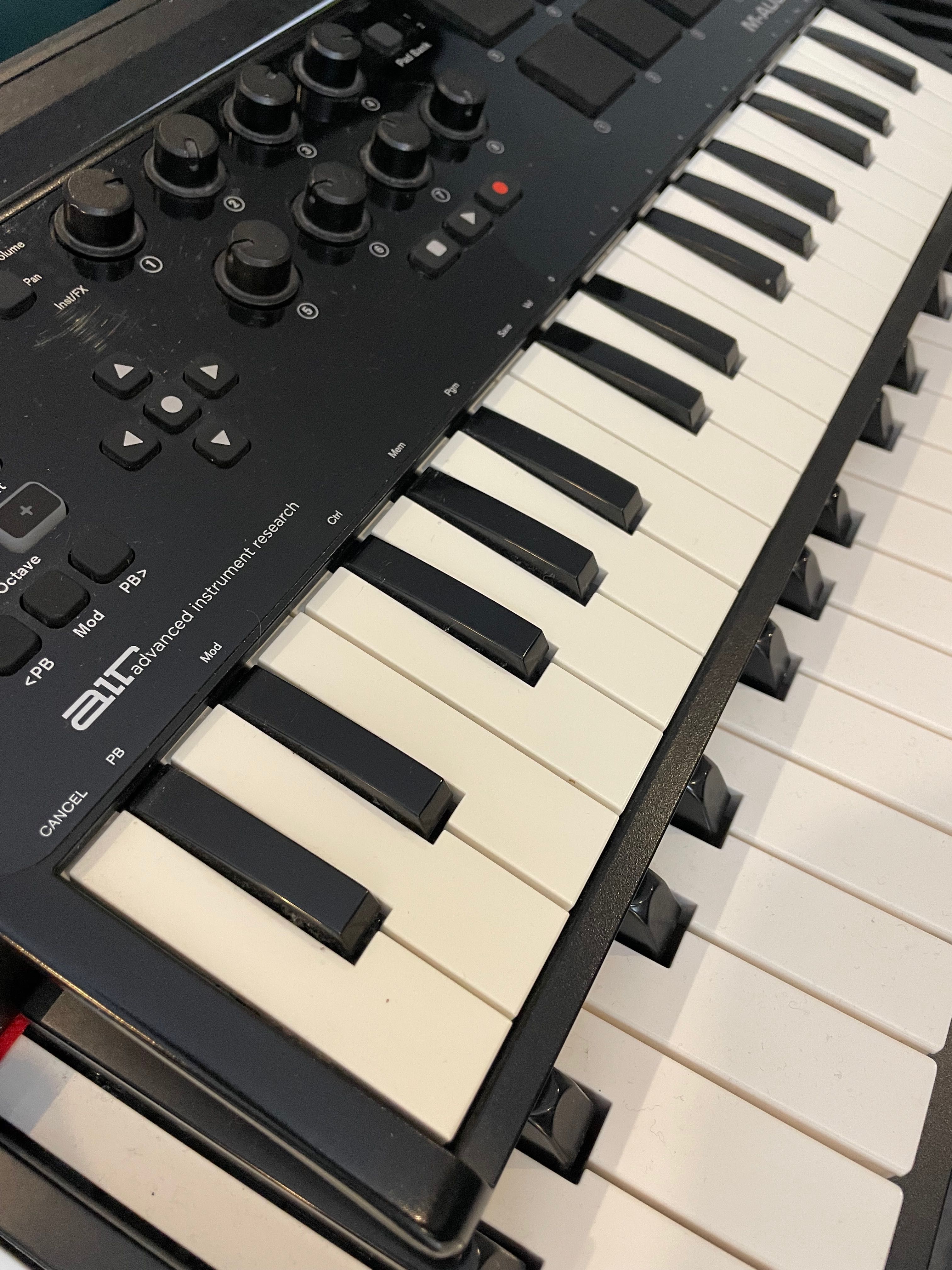 M- AUDIO AXIOM AIR 32 stan bdb