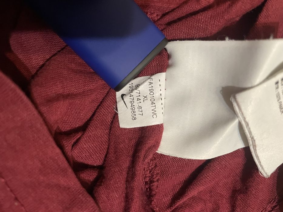 Футболка Nike з лампасами