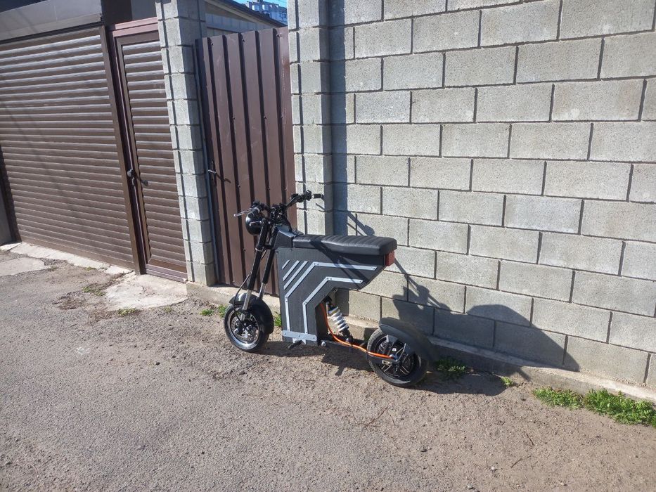 Продам электроскутер 3000w 75 км/ч