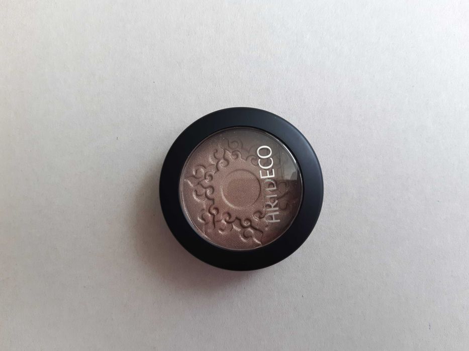 Cień do oczu ARTDECO Sunshine Eyeshadow, 21  Sand Beach, beżowy