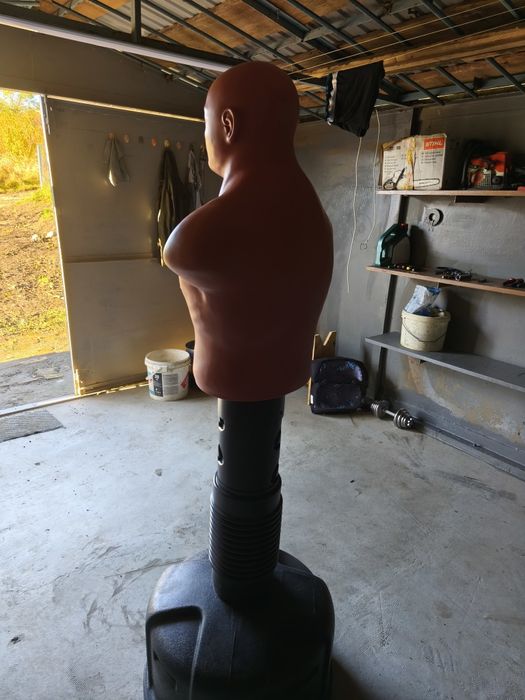 Манекен для боксу