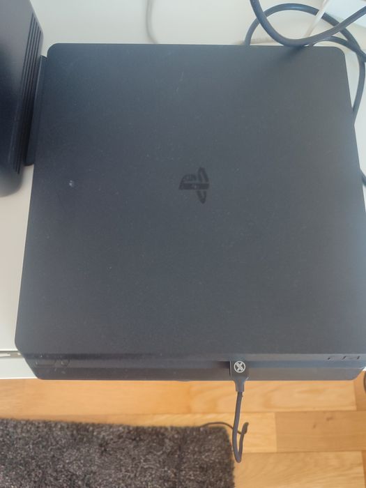 PlayStation 4 Slim 1 tb