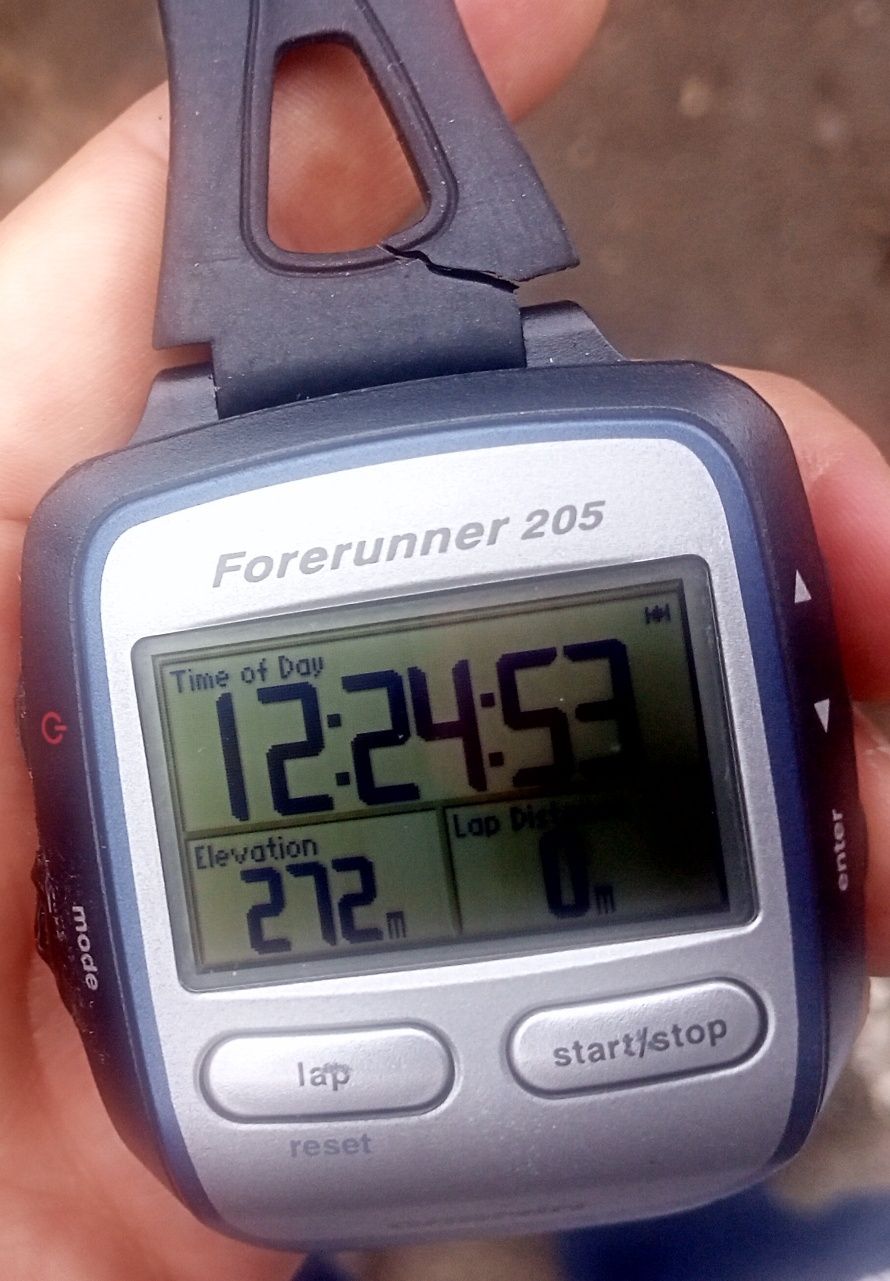 Garmin Forerunner 205  навігатор SiRFstar III gps  ipx7