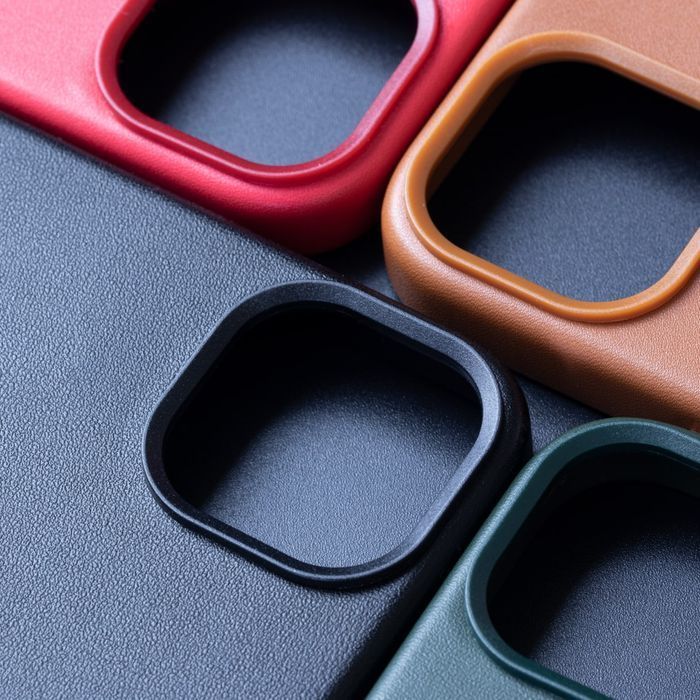 Чехол Leather Case Plus для iPhone 14 Pro Max кожаный качествен