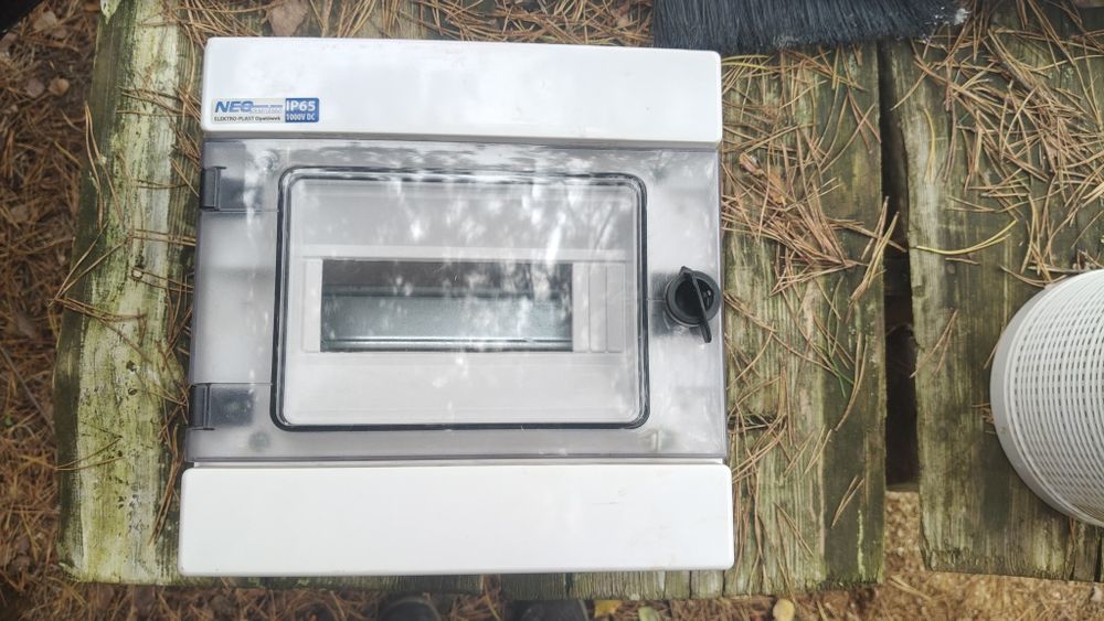 Rozdzielnica natynkowa 1x8 RH-8 hermetyczna IP65