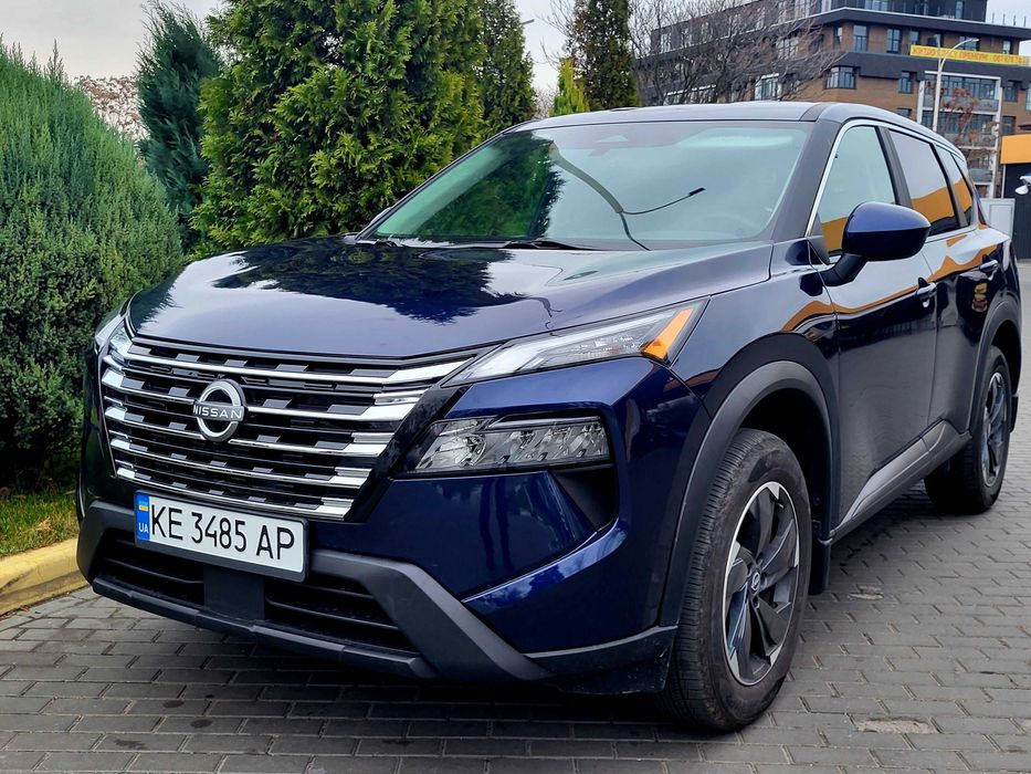 Ниссн Роуг- 24 год Без пробега