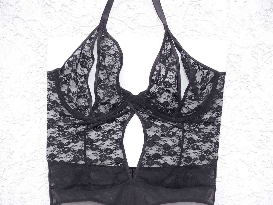 Koronkowe bardzo elastyczne otwarte krocze roz 95E