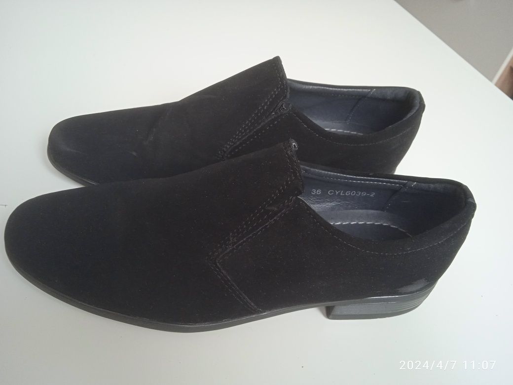 Buty komunijne chłopięce 36