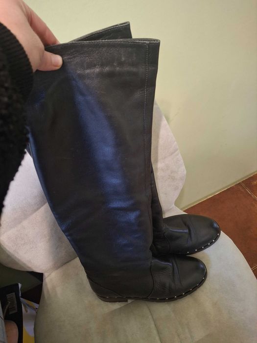 Продам шкіряні жіночі чоботи