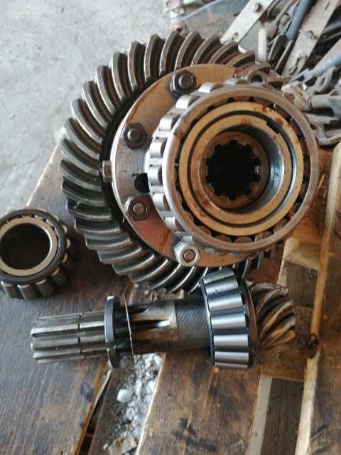 Ursus c325,c328,c330,mechanizm różnicowy,kosz,atak z talerzem,WYSYŁKA
