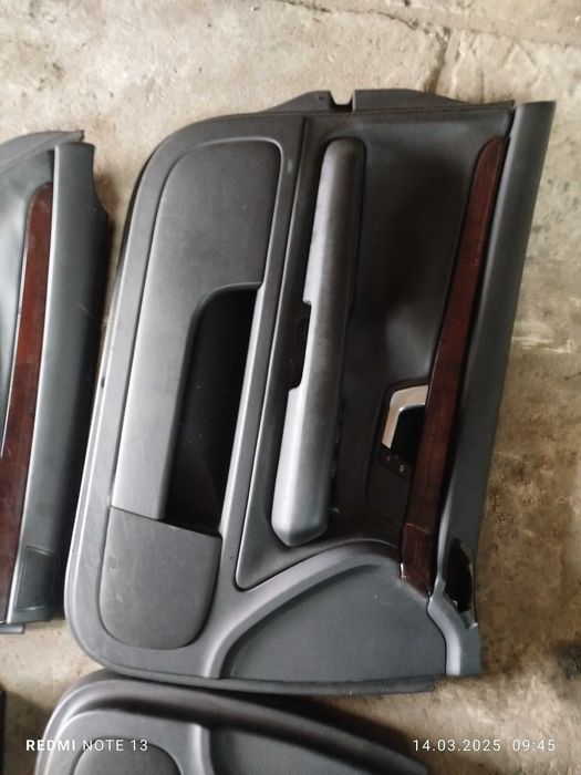 Карти дверні шкіряні audi a4b6