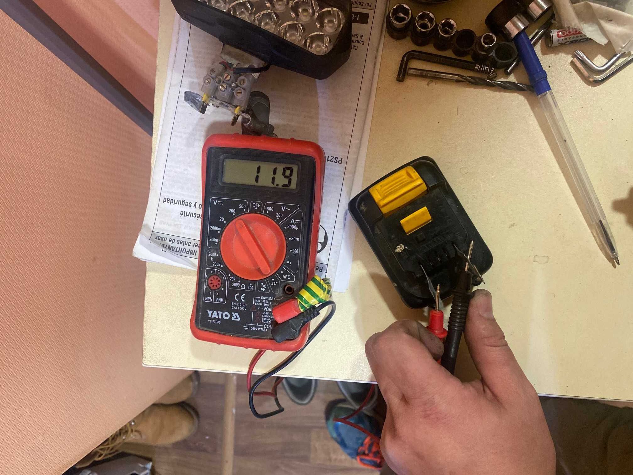 Шуруповерт Dewalt dcd 710 полній комплект