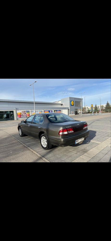 Nissan Maxima QX 3.0 V6 192km