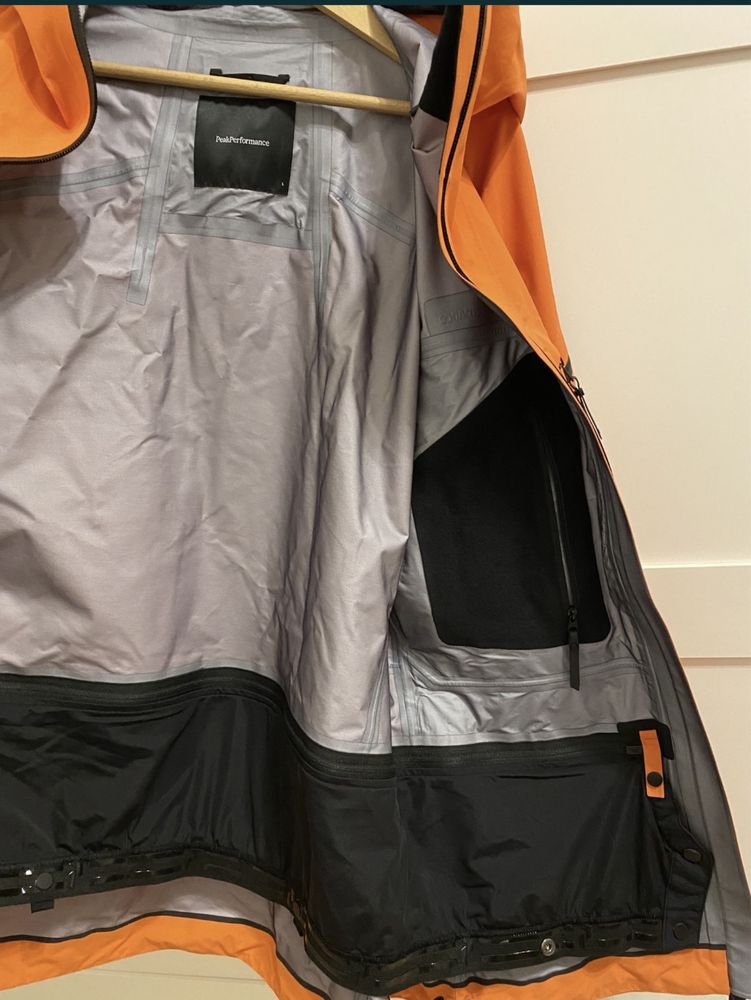 Kurtka narciarska damska Peak Performance W Alpine pomaranczowy G76602