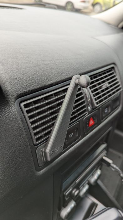 Тримач для телефону Golf 4 в штатну заглушку. 3D друк