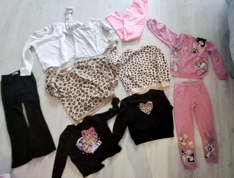 Paka ubrań Disney dla dziewczynki rozm 122/134