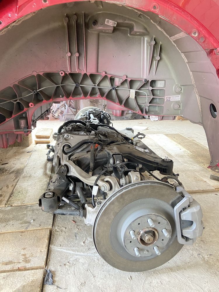 Задня ходова і підрамник Model Y 2021 1044580-00-C