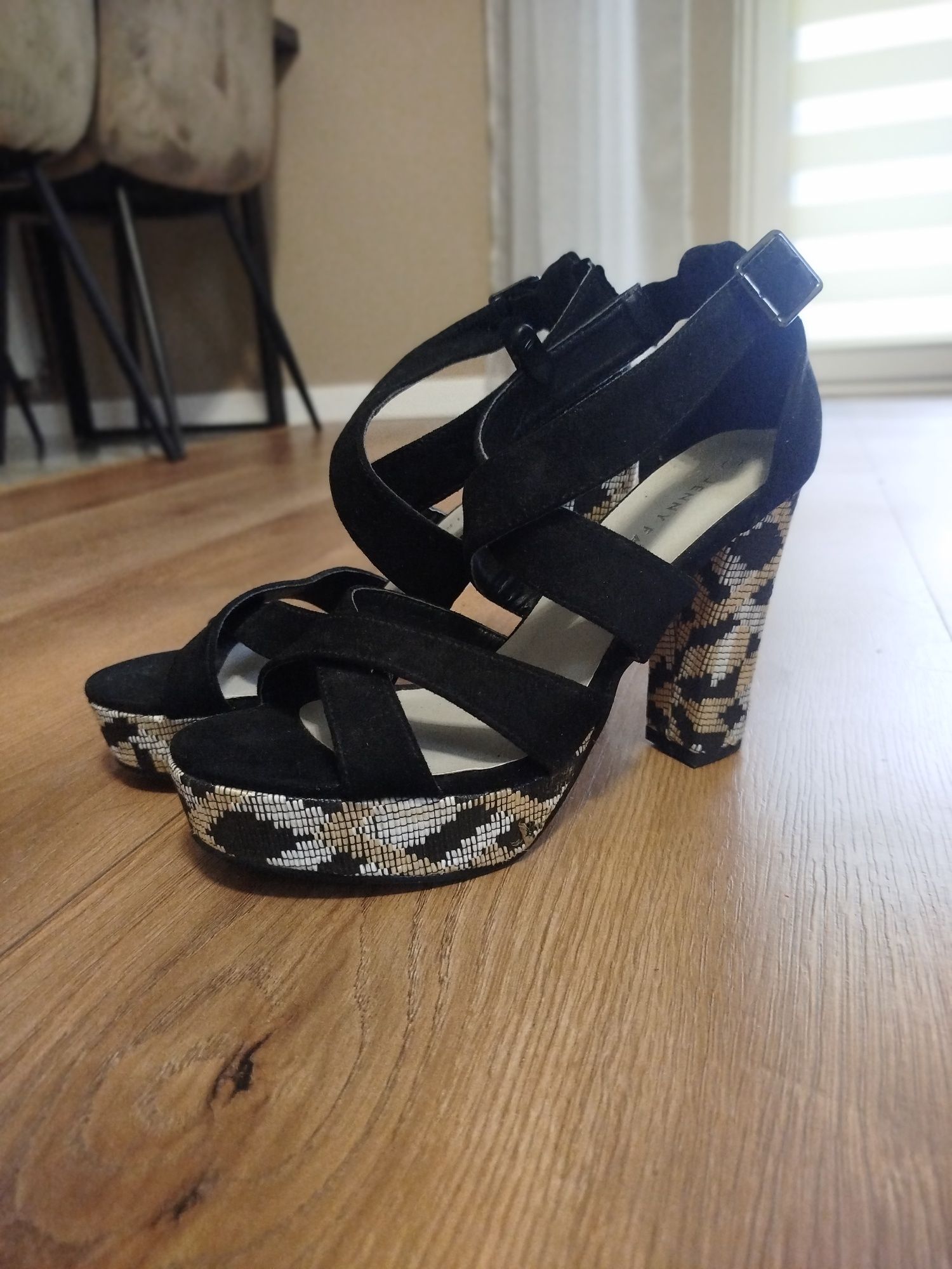 Buty na obcasie sandały kobieta wiosna lato odkryte palce