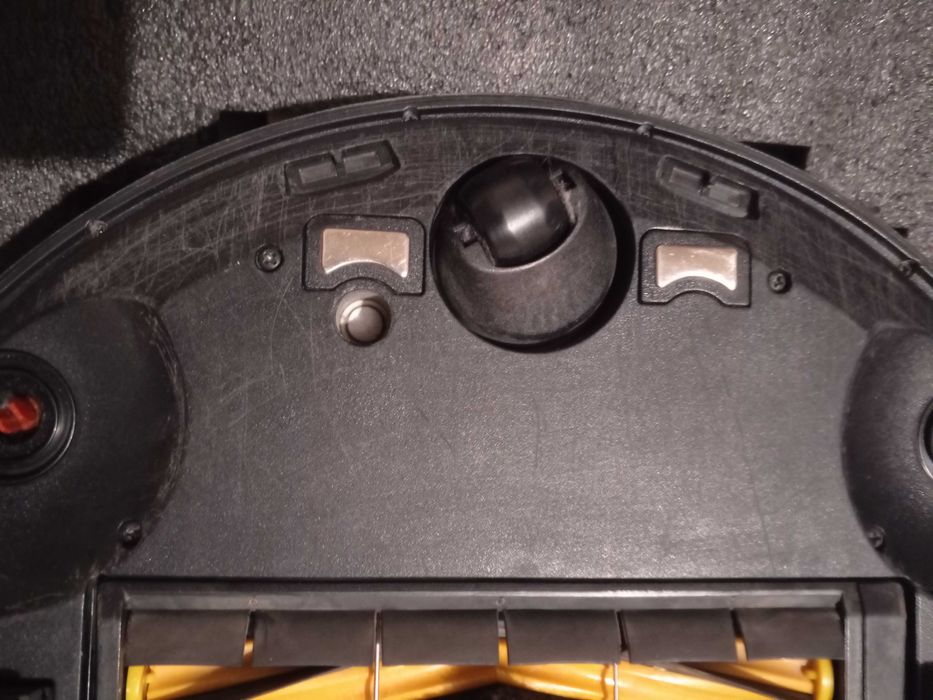 Робот - пилосос Ecovacs Deebot Ozmo T8