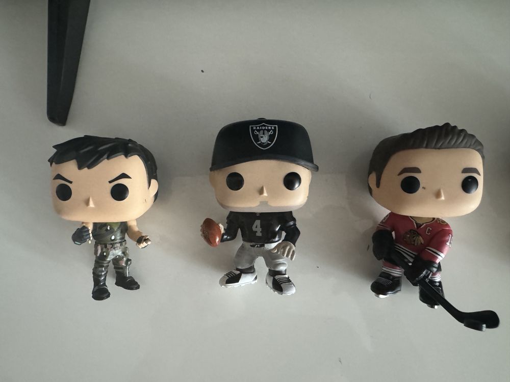 Vendo funko pop sem caixa