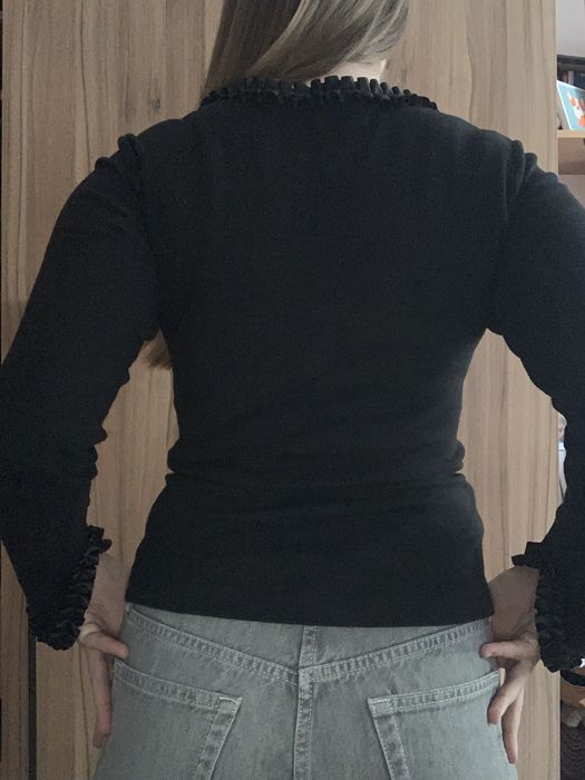 готичний вінтажний лонгслів/ кофтинка