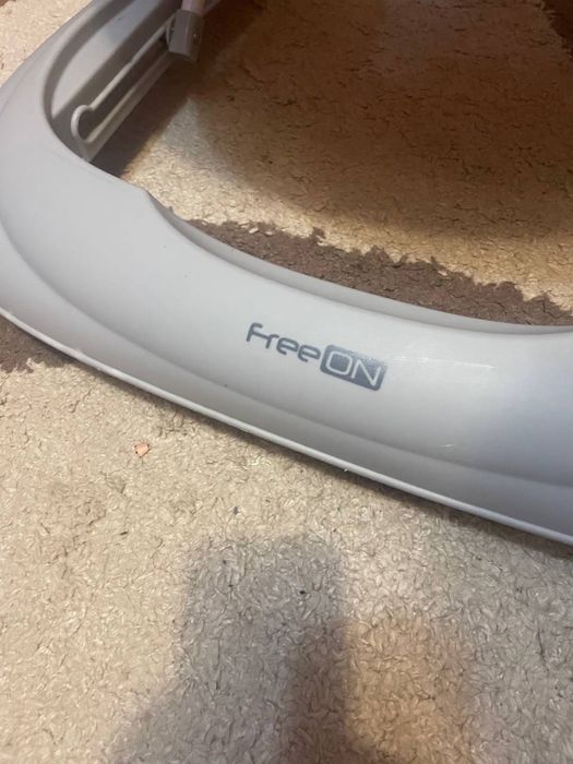 Детские ходунки FreeOn.