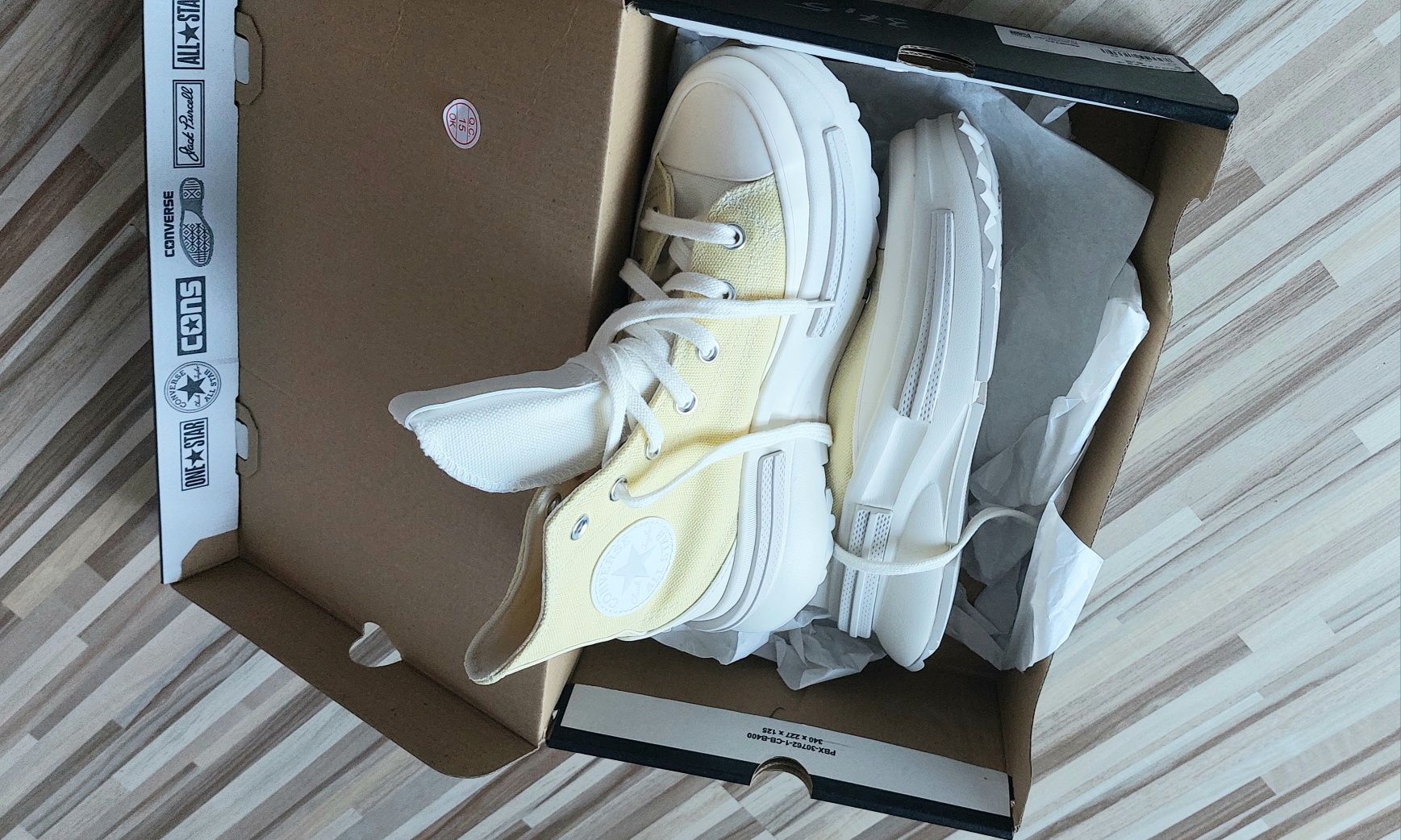Converse Trampki Buty Converse Run Star Legacy Hi A00872c r. 38 24cm