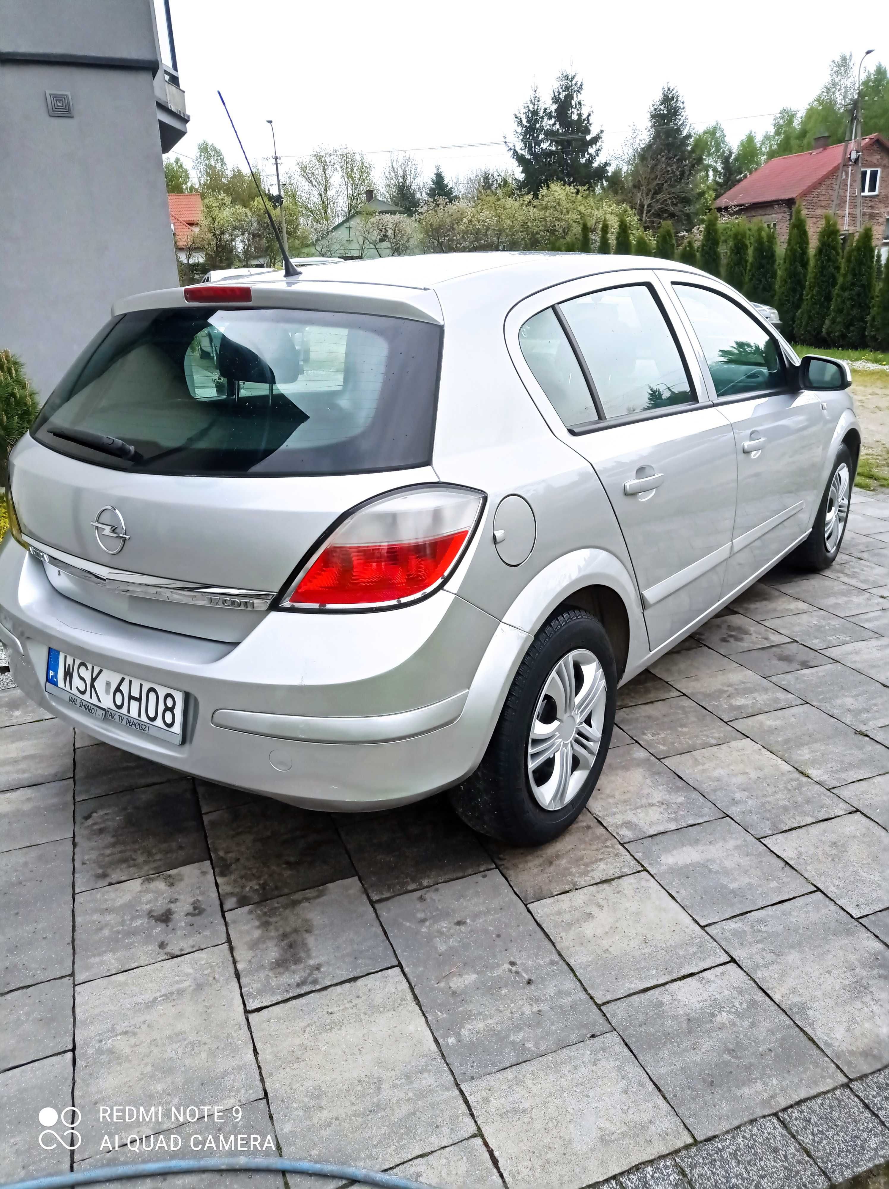 Sprzedam ładnego Opla Astrę H 1.7d hatchback