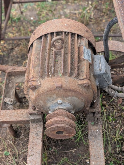 Silnik trójfazowy 7,5kw  1440 obr/min 1982 r.