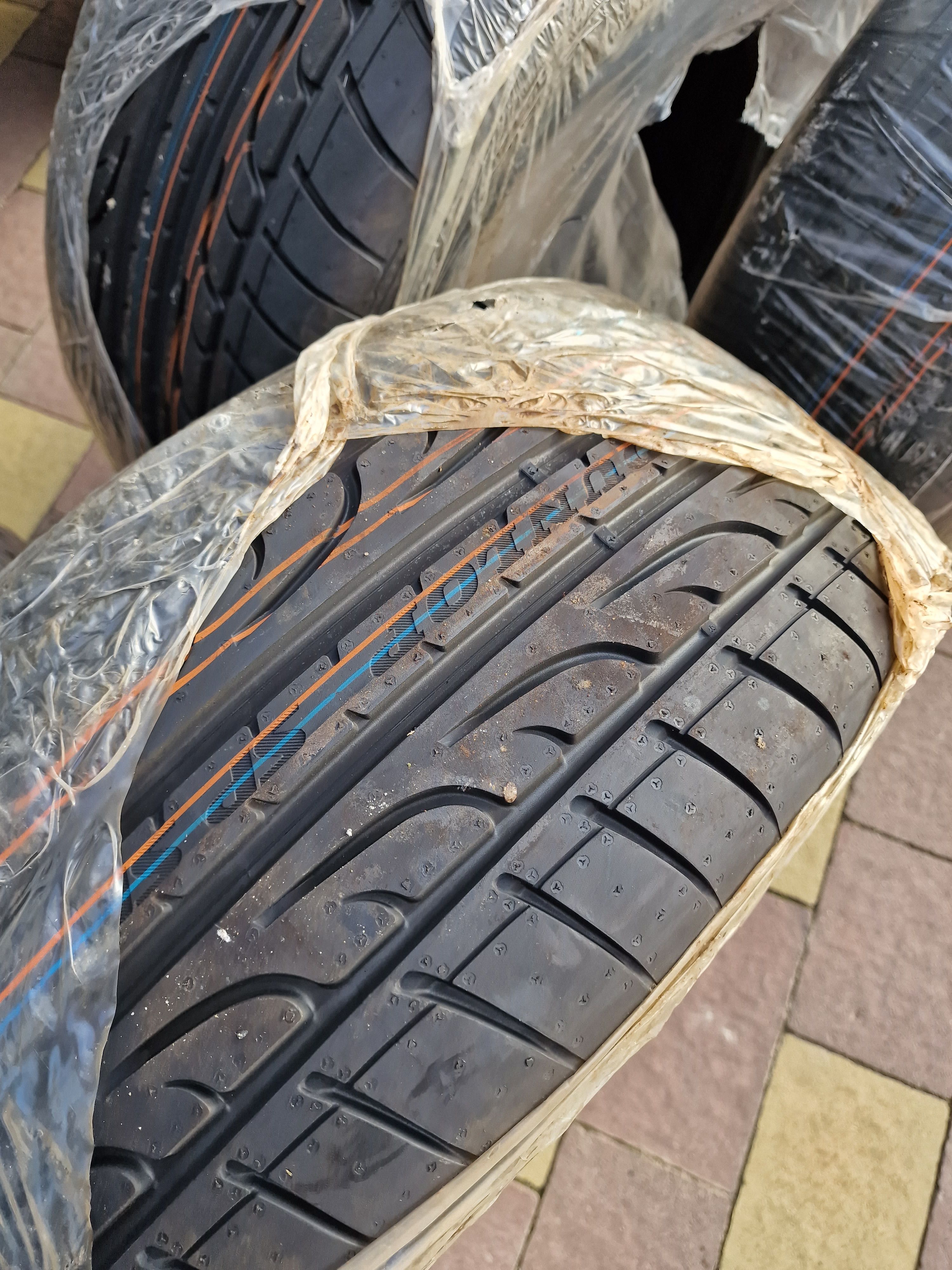 Резина Резiна колеса нова гума DUNLOP 275/55R19 111V